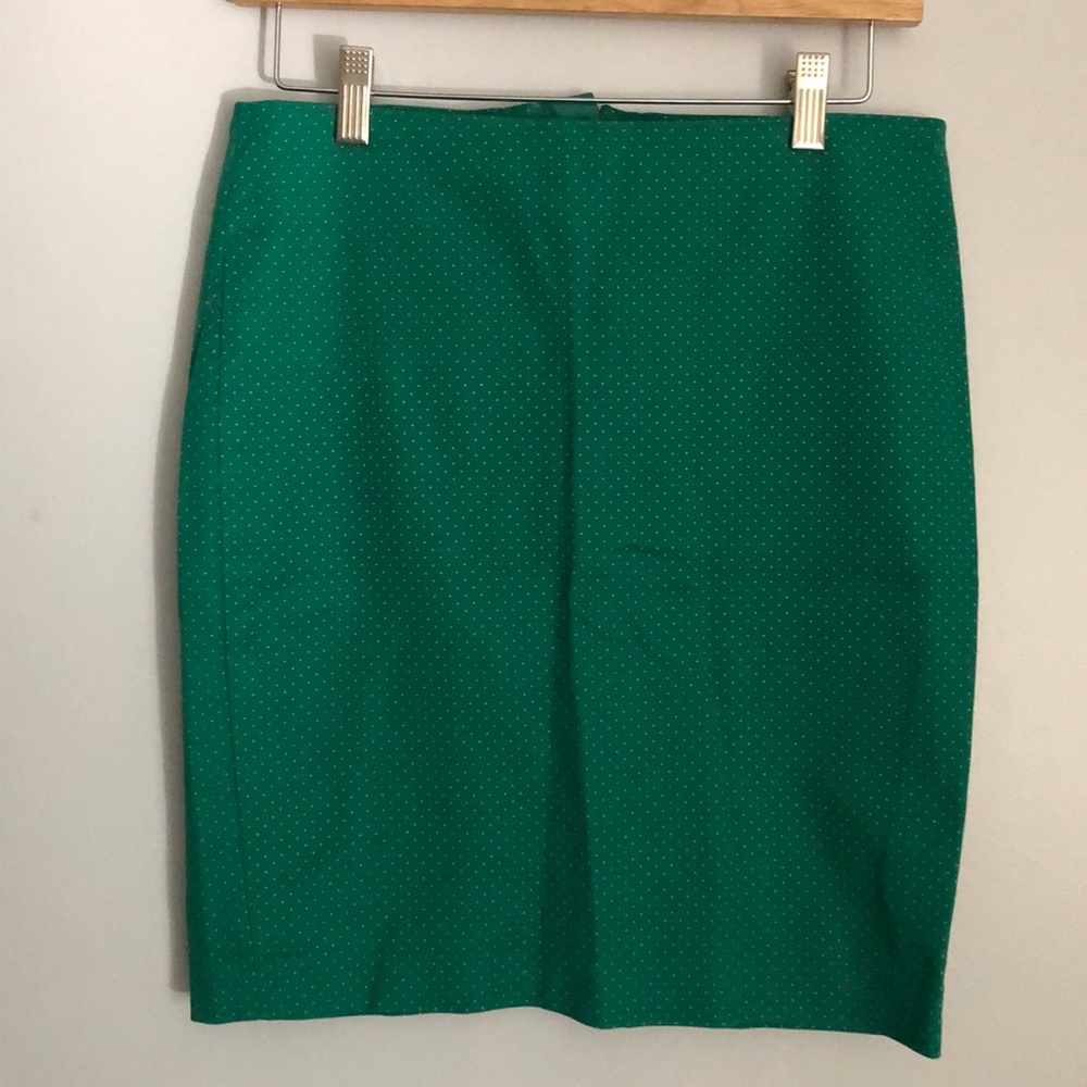 Classy Polka Dotted pencil skirt